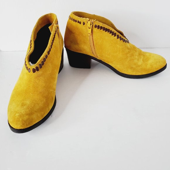 BUENO Genuine Leather Suede Mustard Yellow Boho Booties - Picture 2 of 11